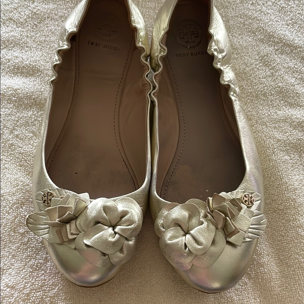 Tory Burch Silver Flats with Bow Embellishments